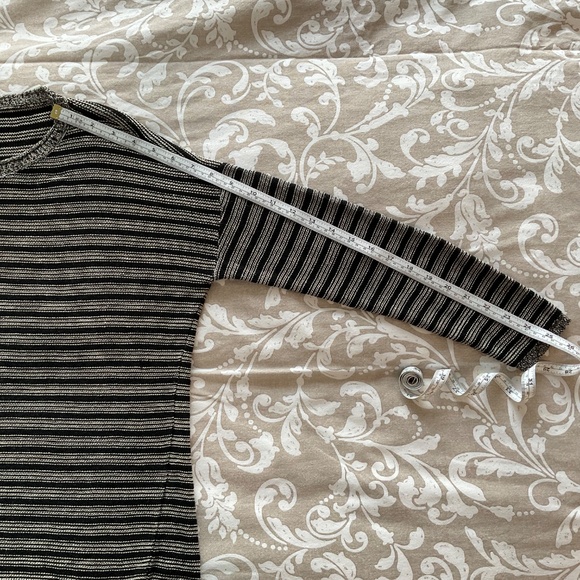 Eileen Fisher linen blend striped sweater size XS (S-M) - Picture 6 of 10